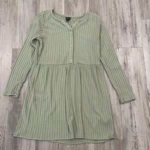 Art Class 10/12 worn once, no stains